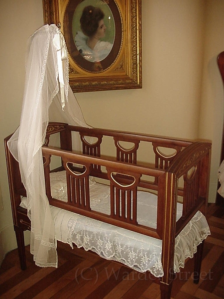 Cradle In La Pedrera.jpg